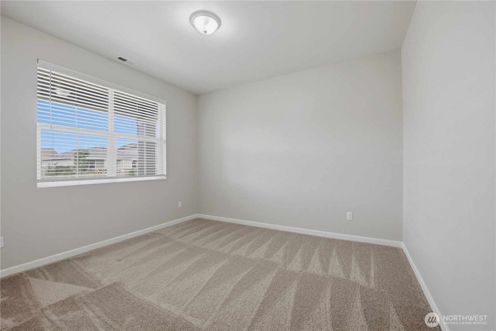 3227 Scotland Alley Property Photo 9