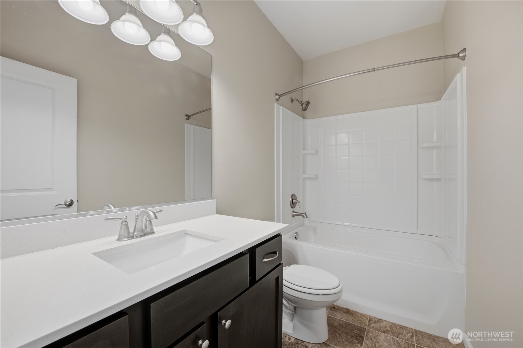 3227 Scotland Alley Property Photo 11