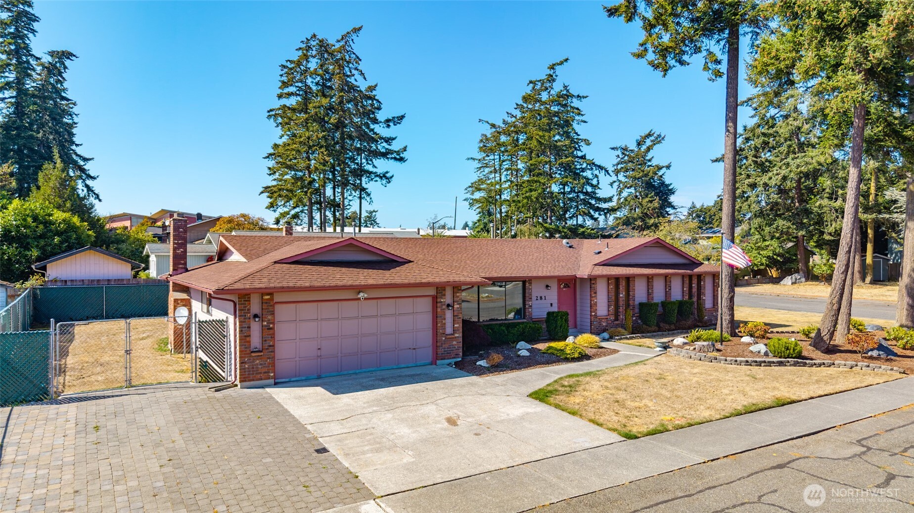 281 Nw Fairhaven Drive Property Photo 1