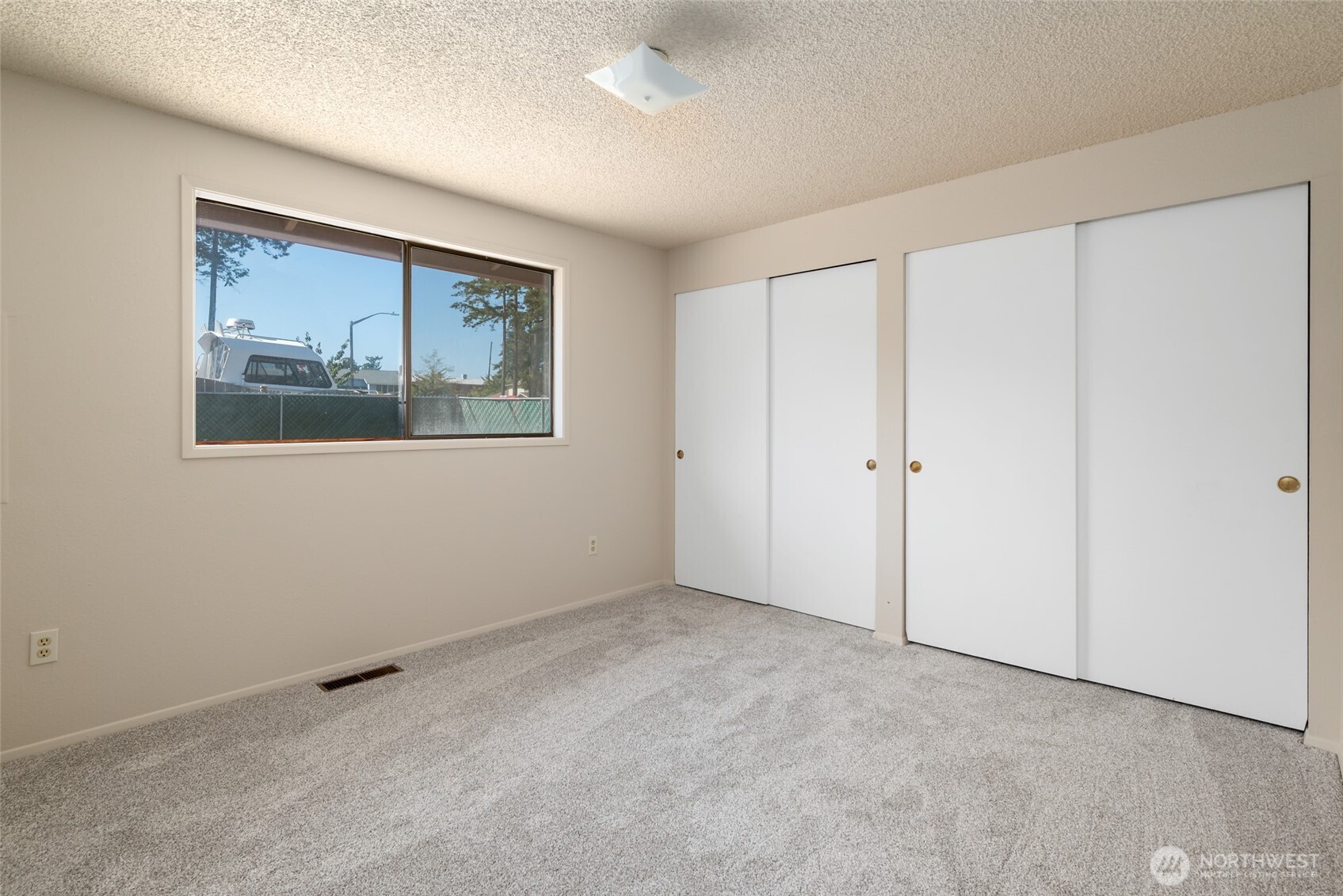 281 Nw Fairhaven Drive Property Photo 16