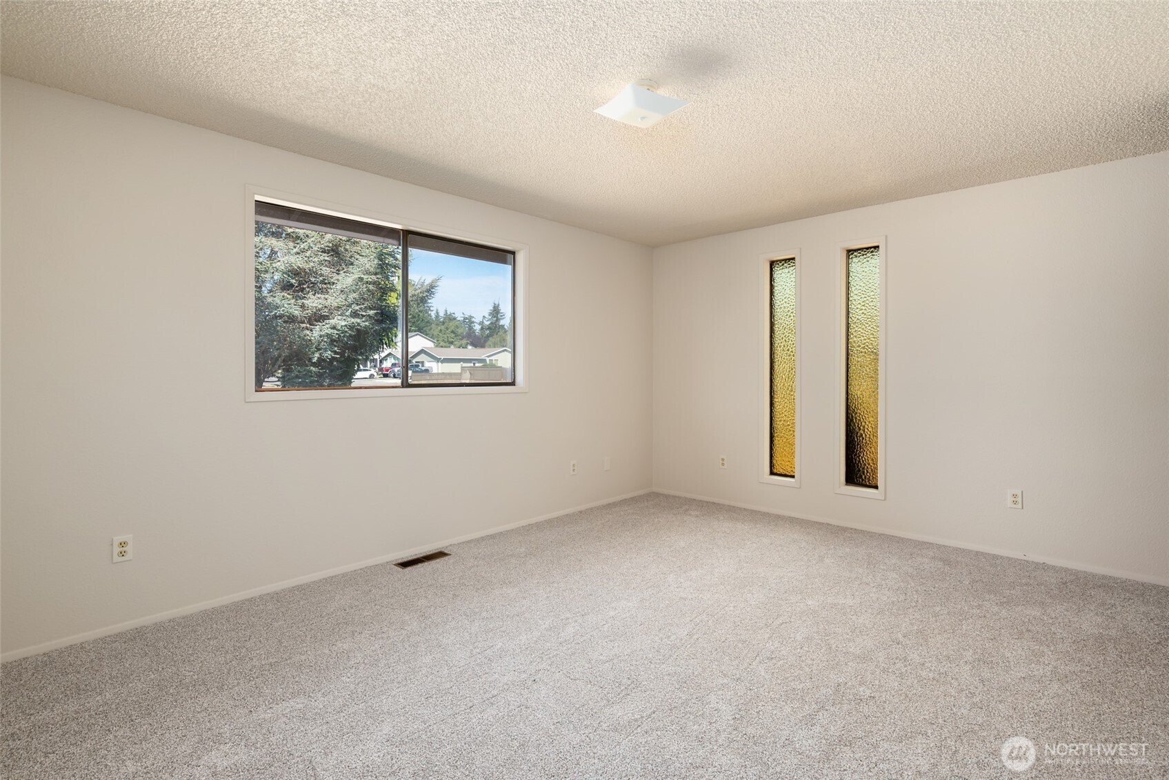 281 Nw Fairhaven Drive Property Photo 17
