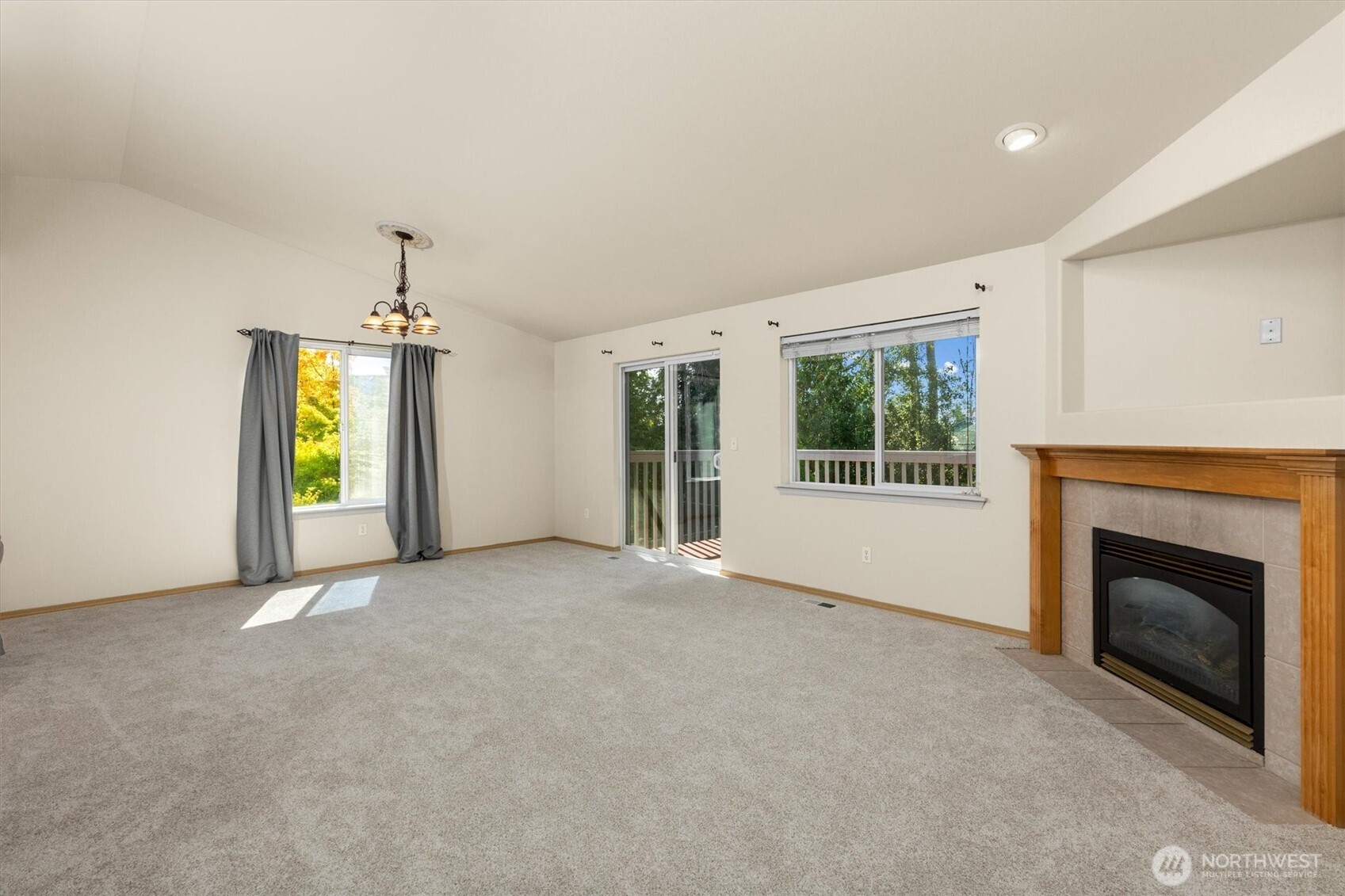 17928 66th Avenue Ct Property Photo 9