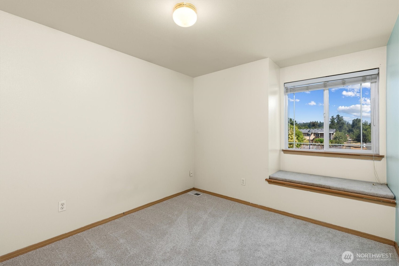 17928 66th Avenue Ct Property Photo 19