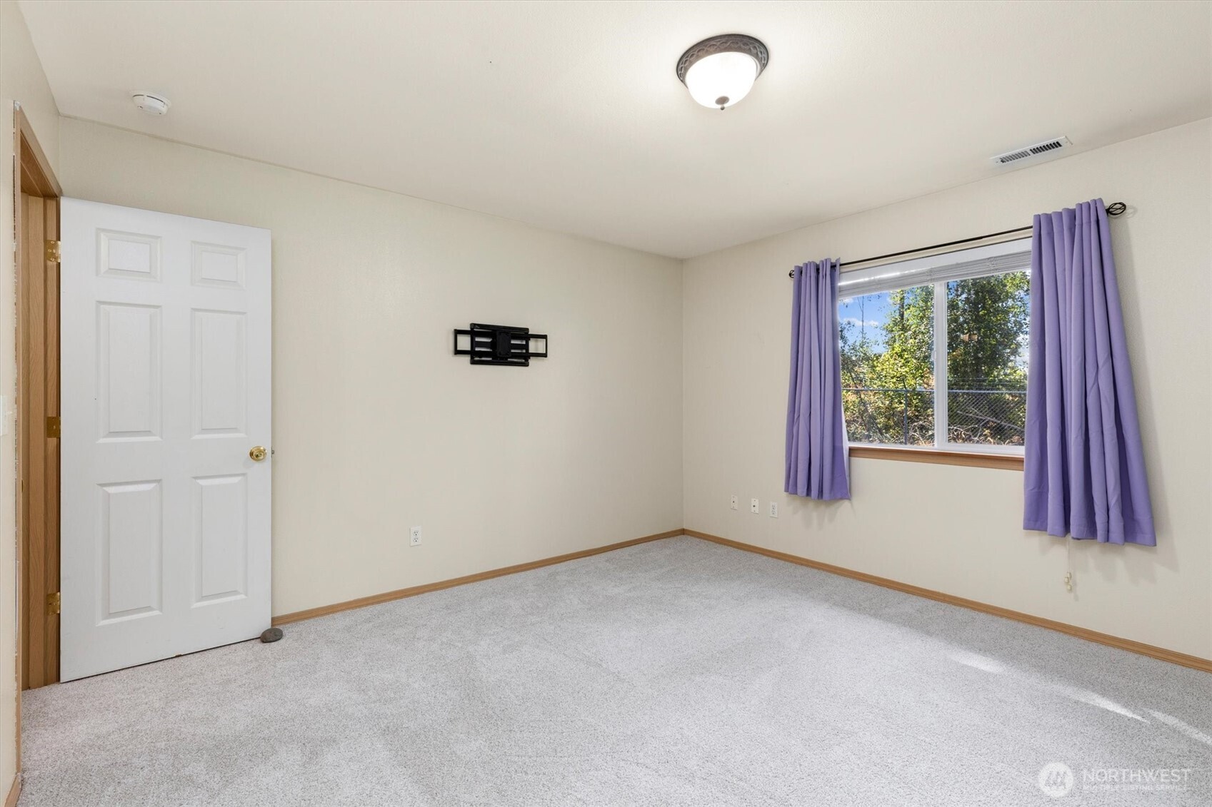 17928 66th Avenue Ct Property Photo 27