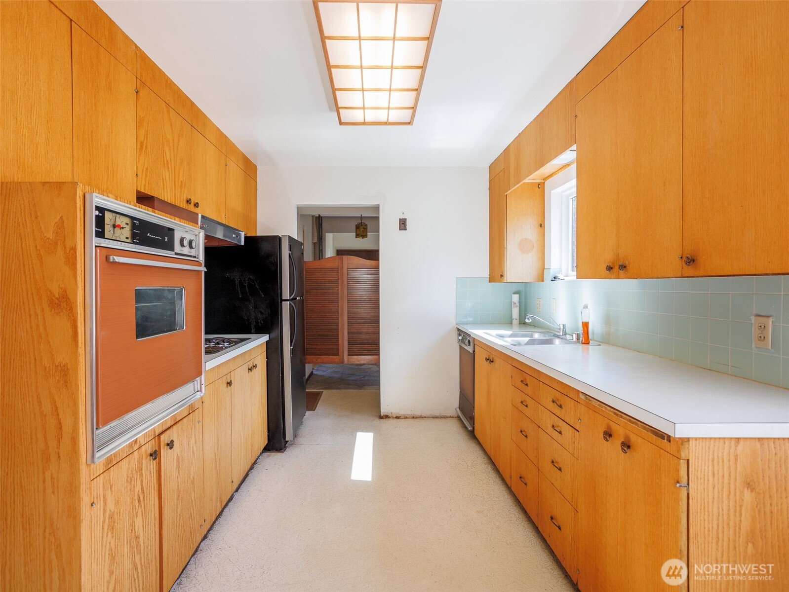 1921 41st Avenue Property Photo 20