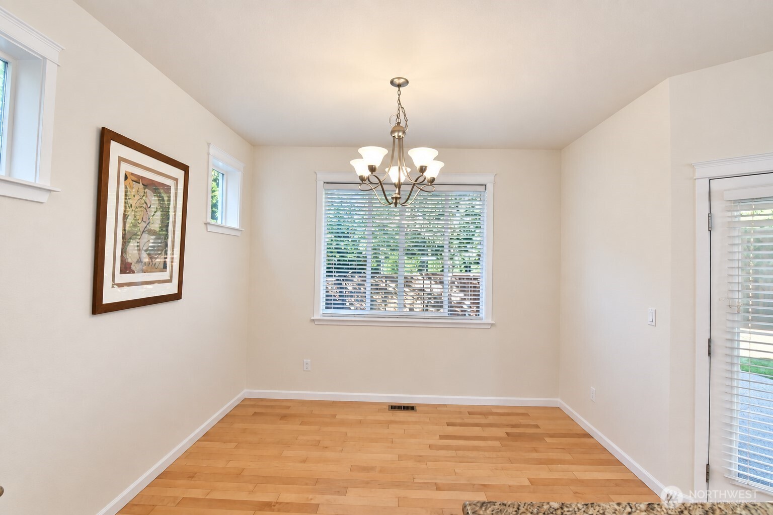 2302 Kildane Way Property Photo 9