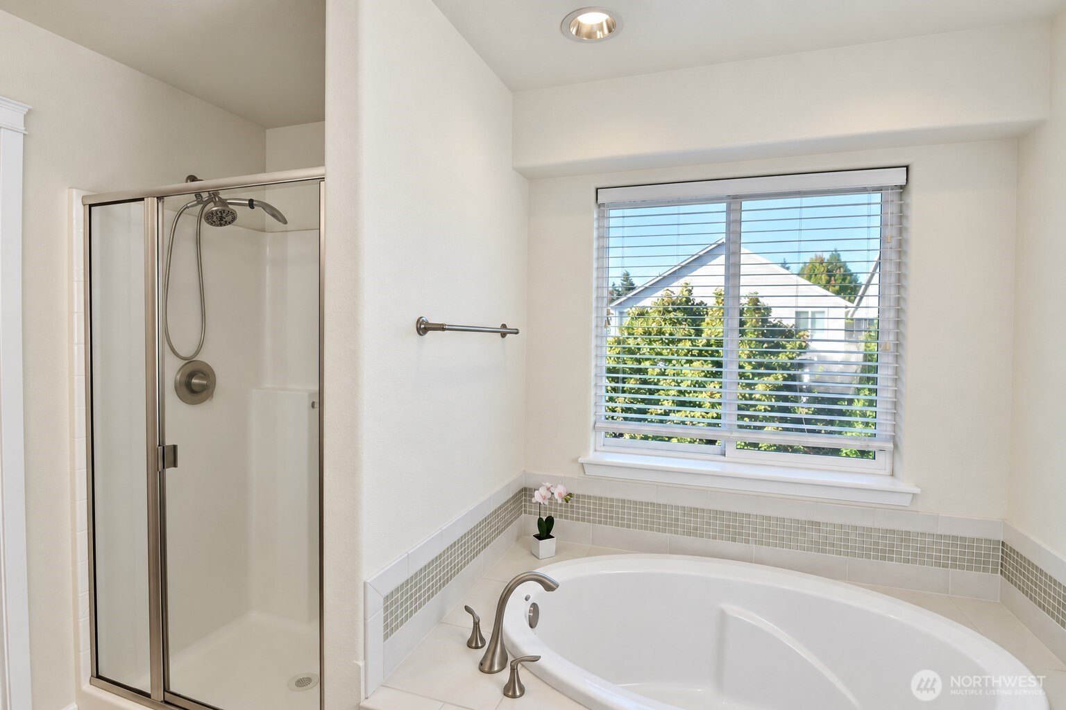 2302 Kildane Way Property Photo 30