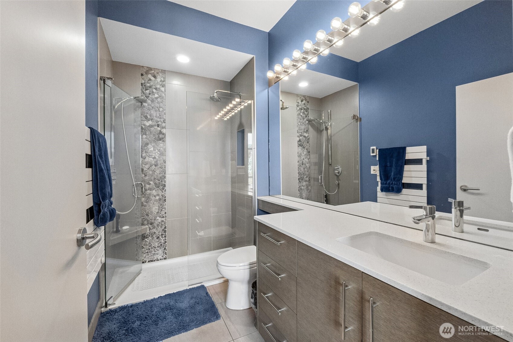 303 E Pike Street 501 Property Photo 17