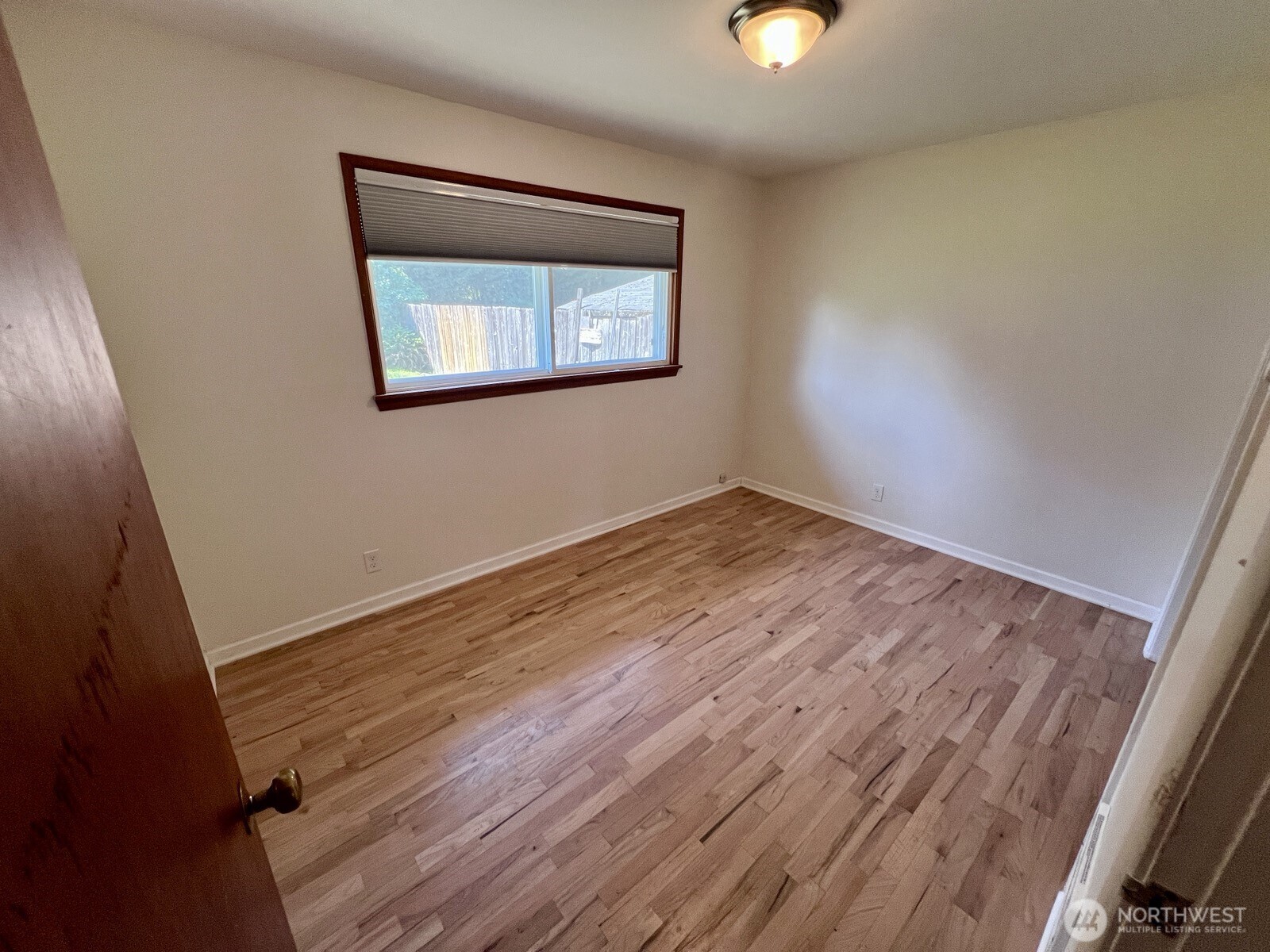 223 S 187th Street Property Photo 10