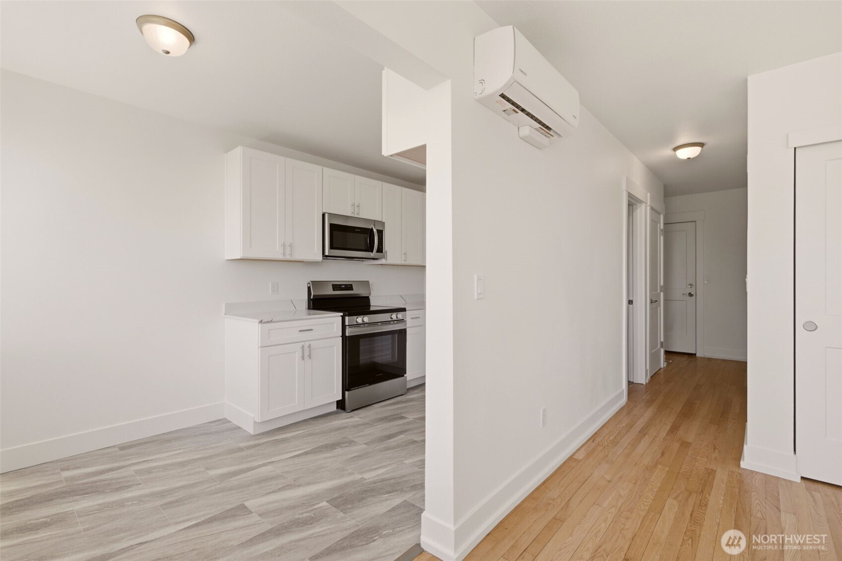 5435 S M Street 201 Property Photo 8