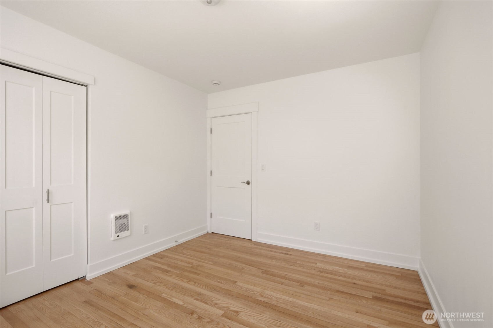 5435 S M Street 201 Property Photo 10