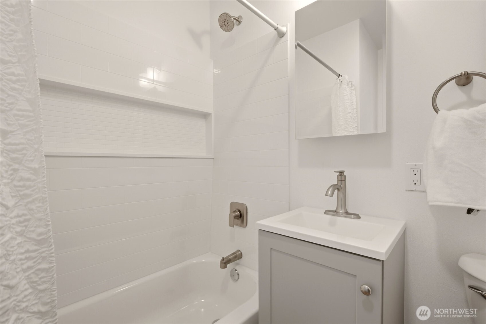5435 S M Street 201 Property Photo 12