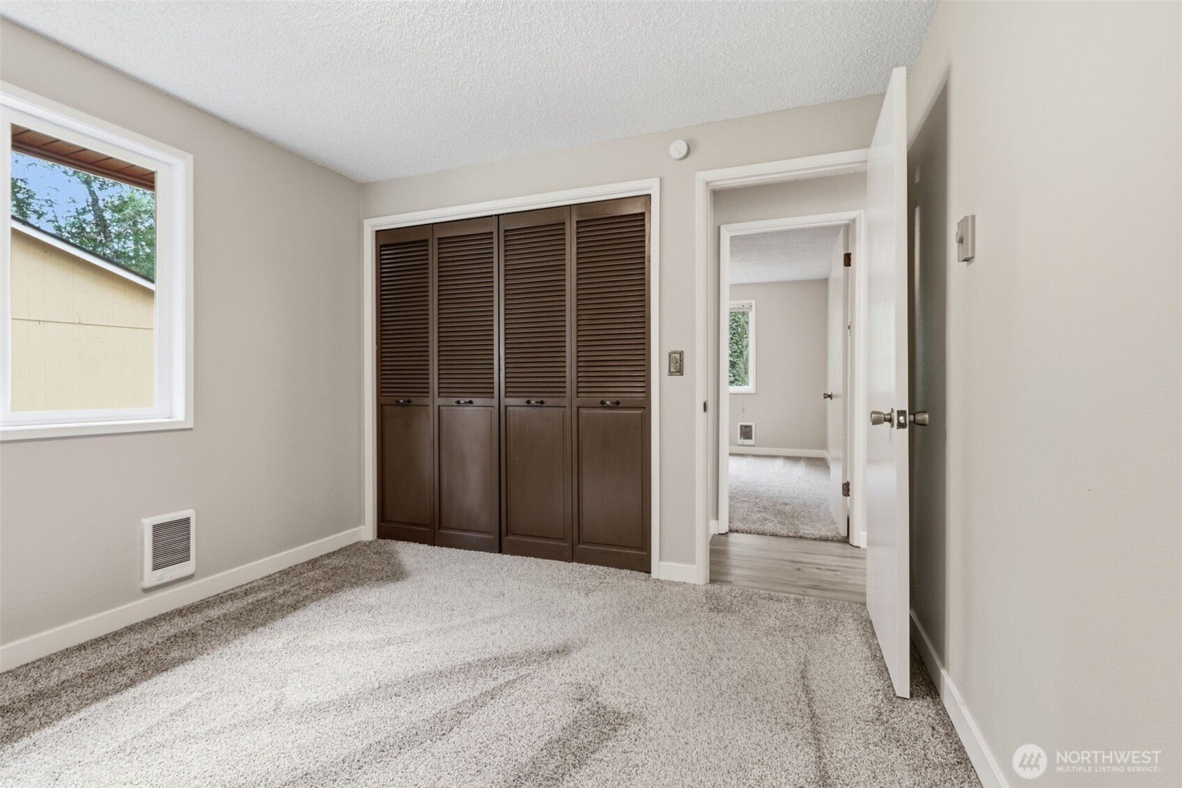 325 Rollingwood Drive Property Photo 13
