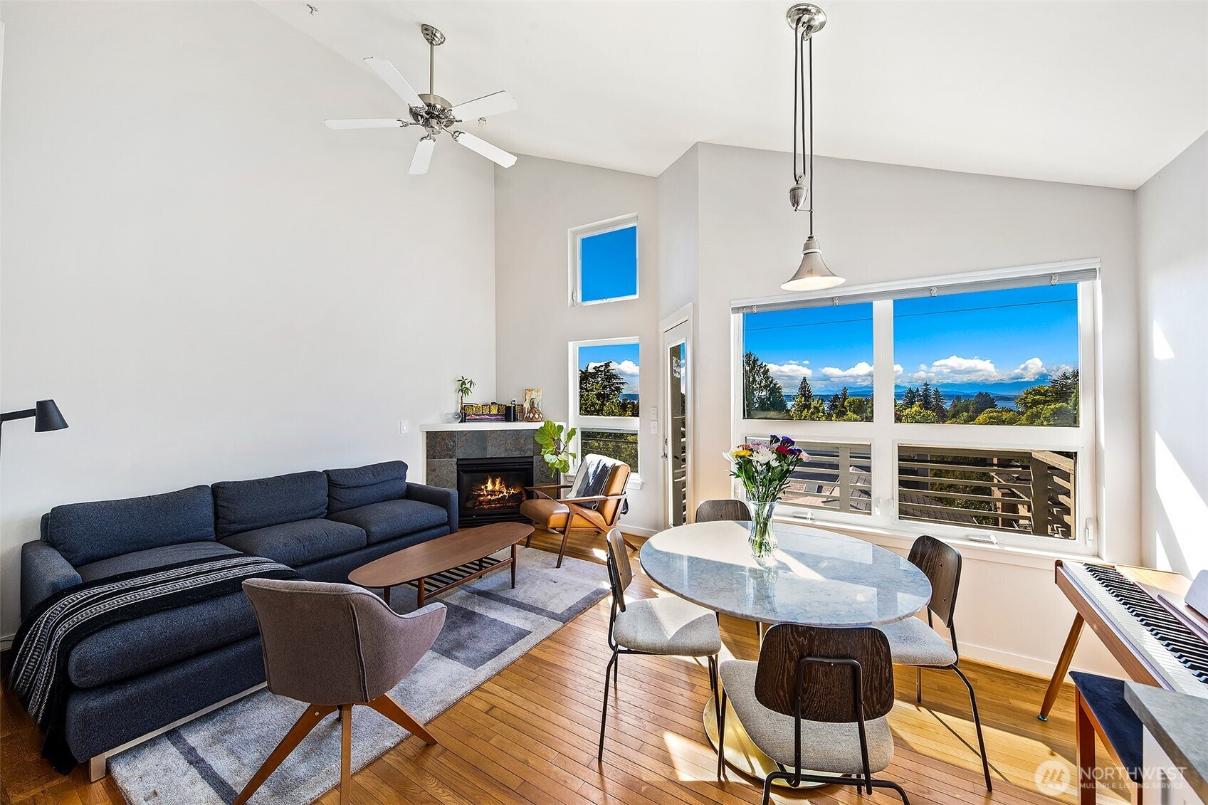 5953 California Avenue 2c Property Photo 4