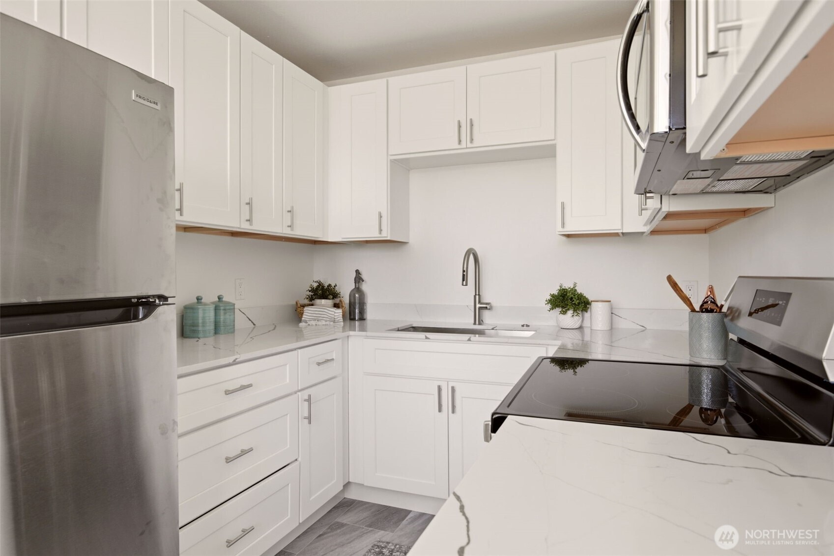 5435 S M Street 202 Property Photo 7
