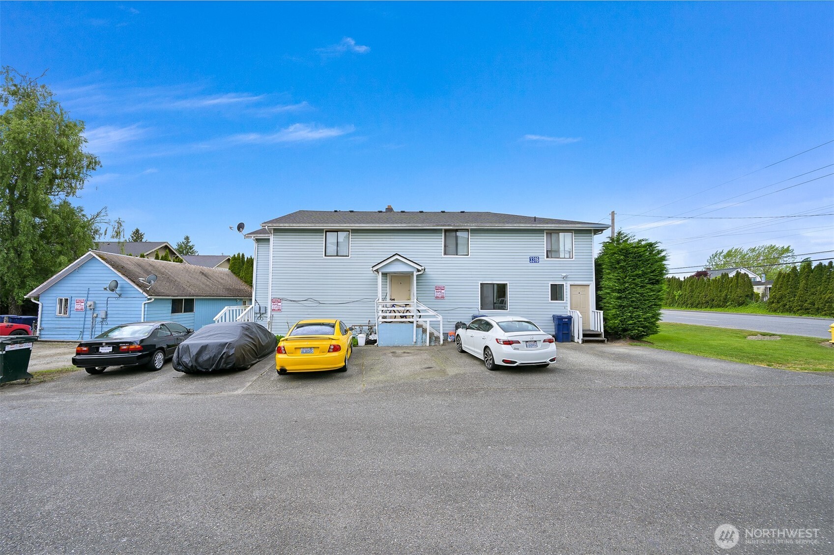 3316 E College Way Property Photo 8