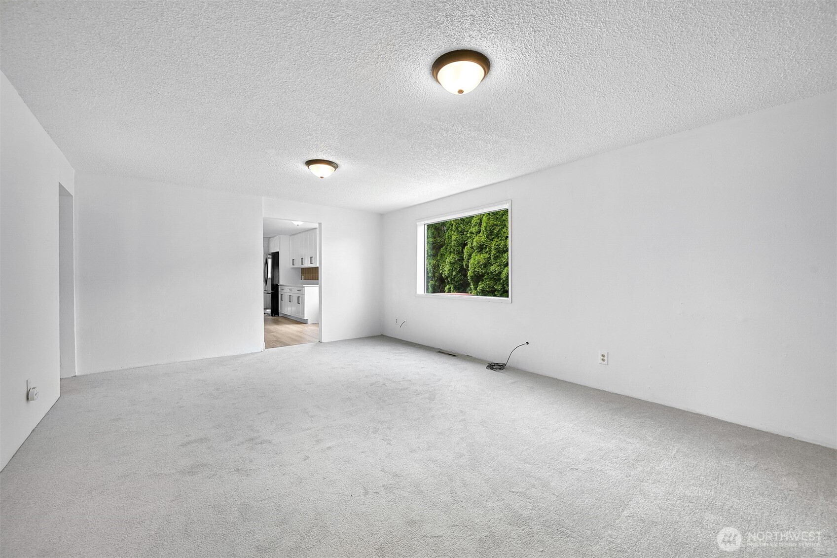 3316 E College Way Property Photo 10