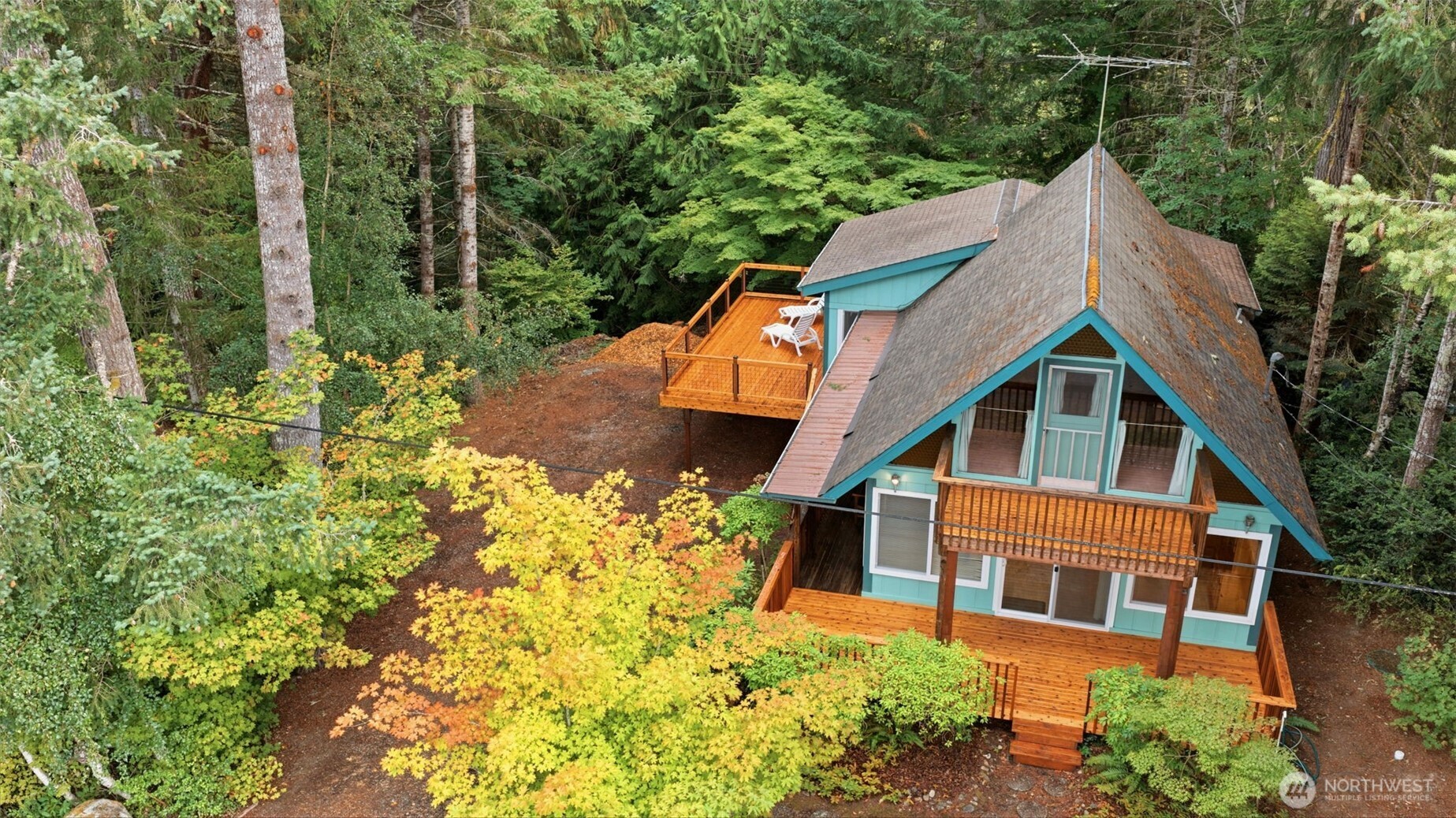 720 E Creekside Drive Property Photo 1