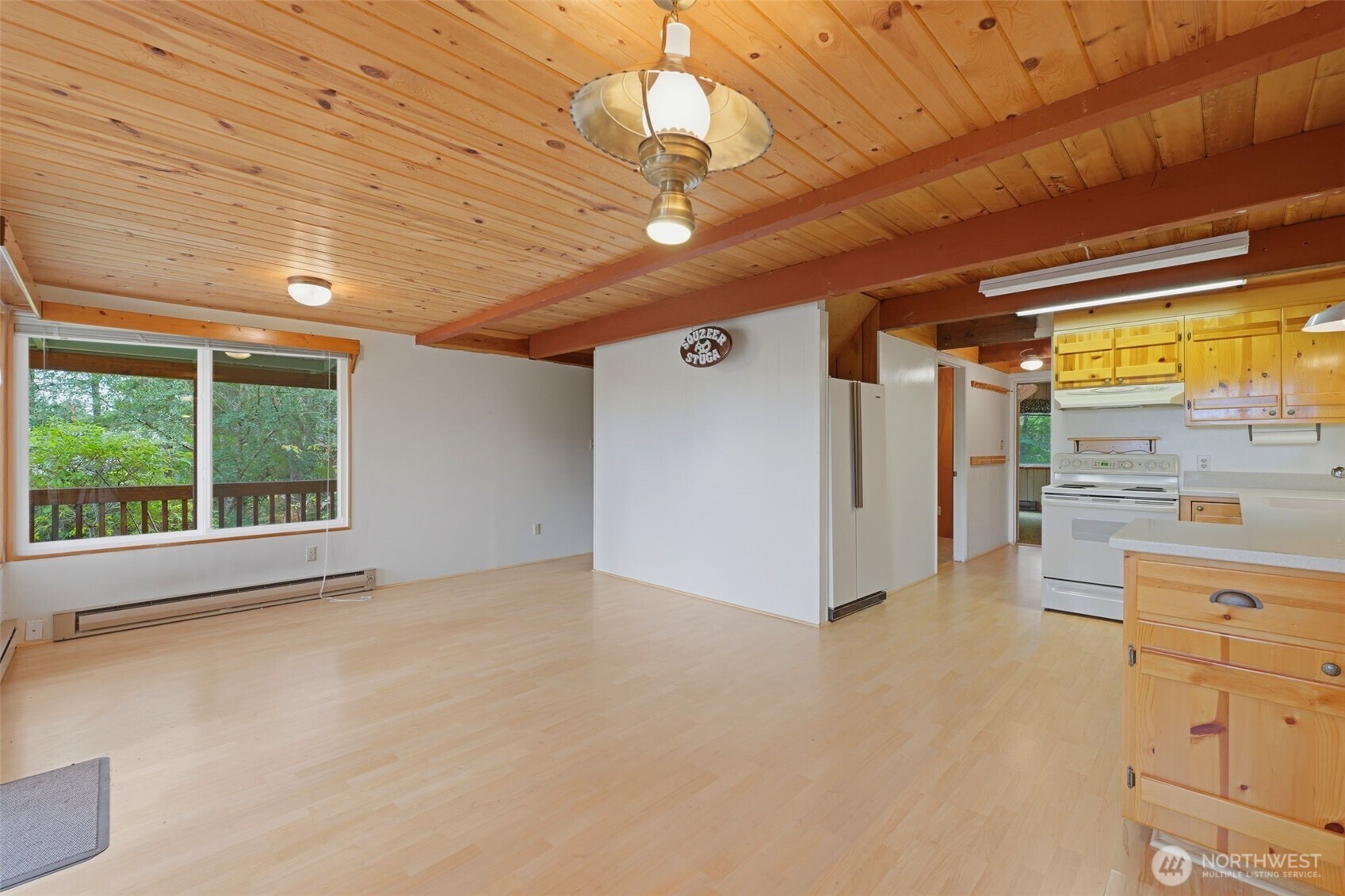 720 E Creekside Drive Property Photo 10