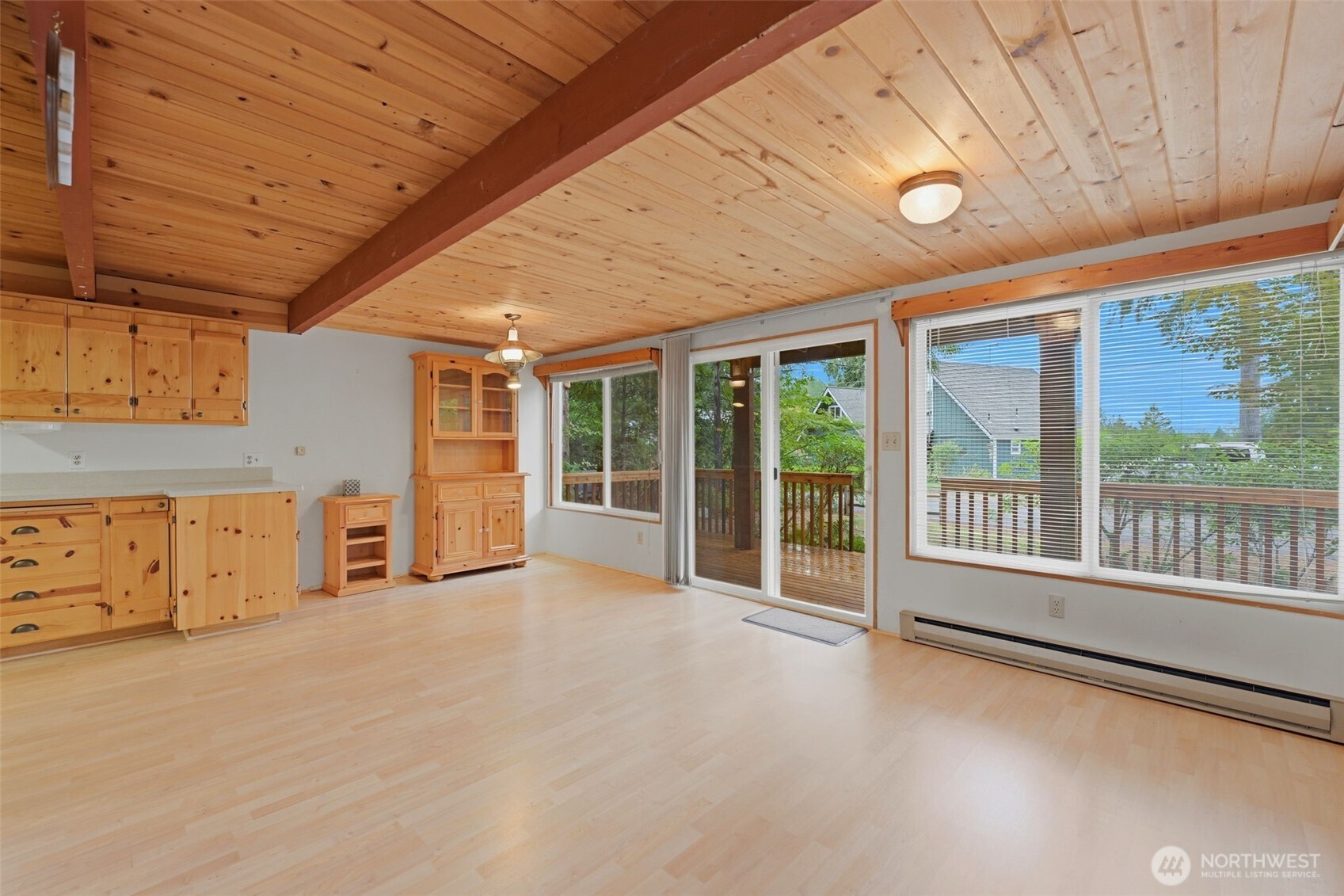 720 E Creekside Drive Property Photo 11