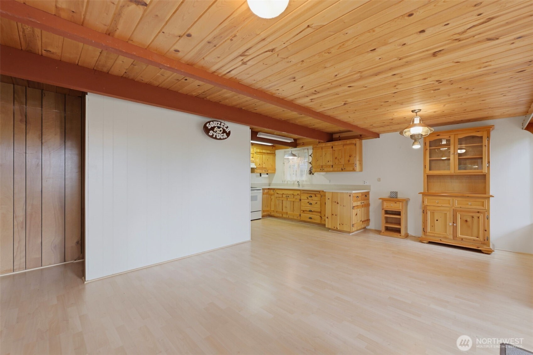 720 E Creekside Drive Property Photo 13