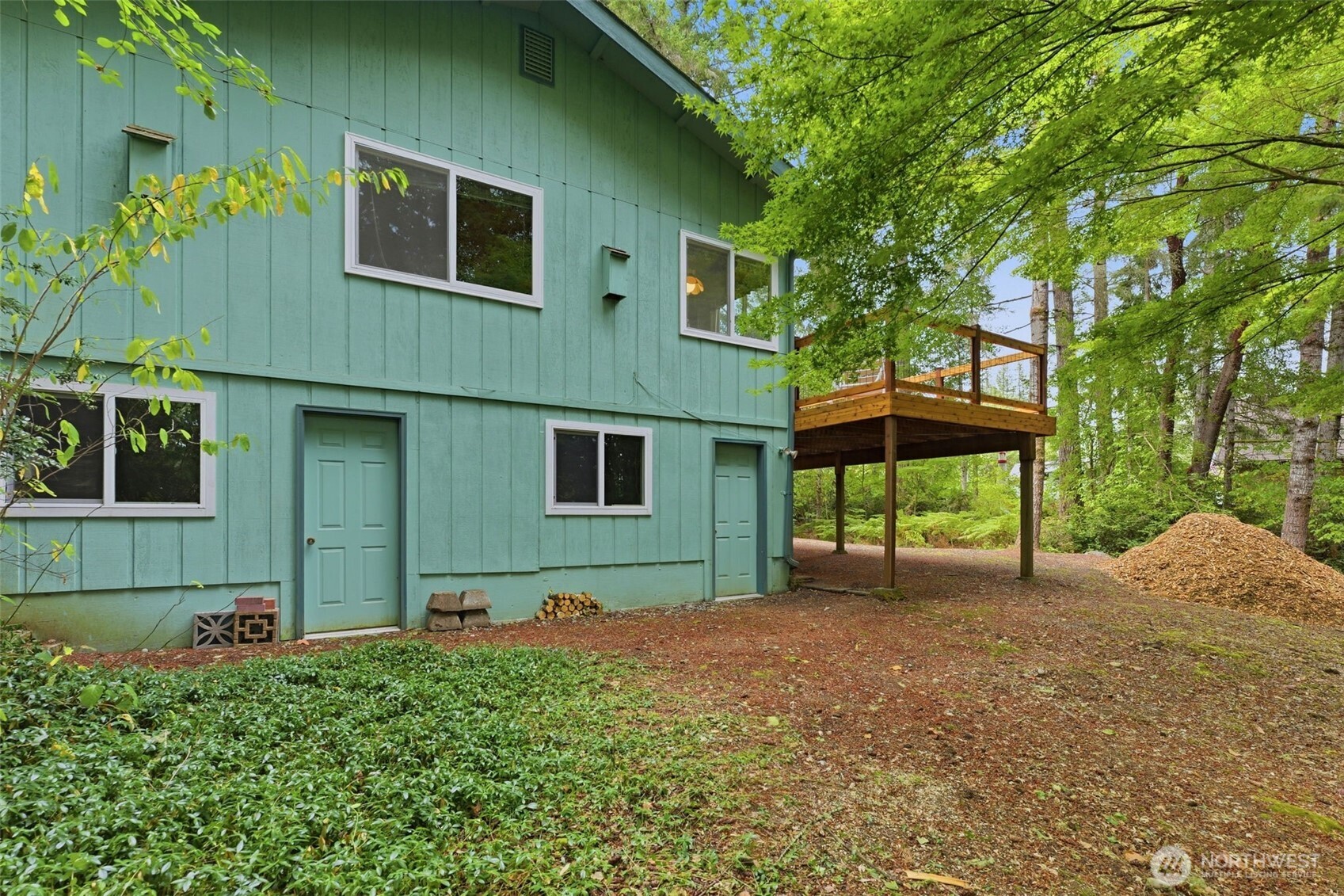 720 E Creekside Drive Property Photo 33