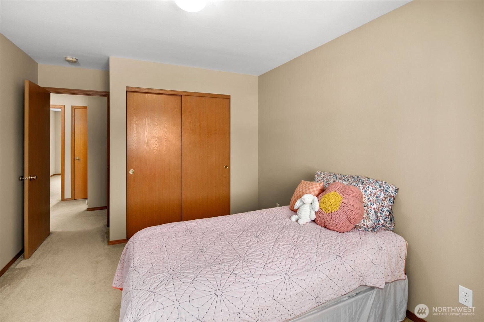 2502 Harvester Loop Property Photo 29