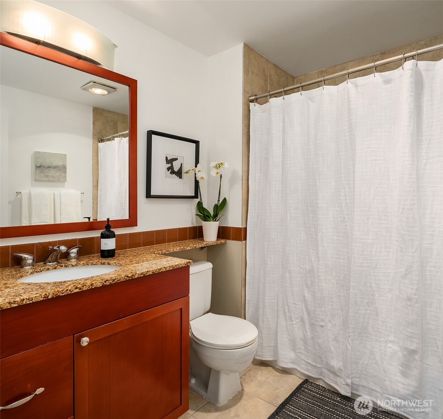 4831 Fauntleroy Way 305 Property Photo 16