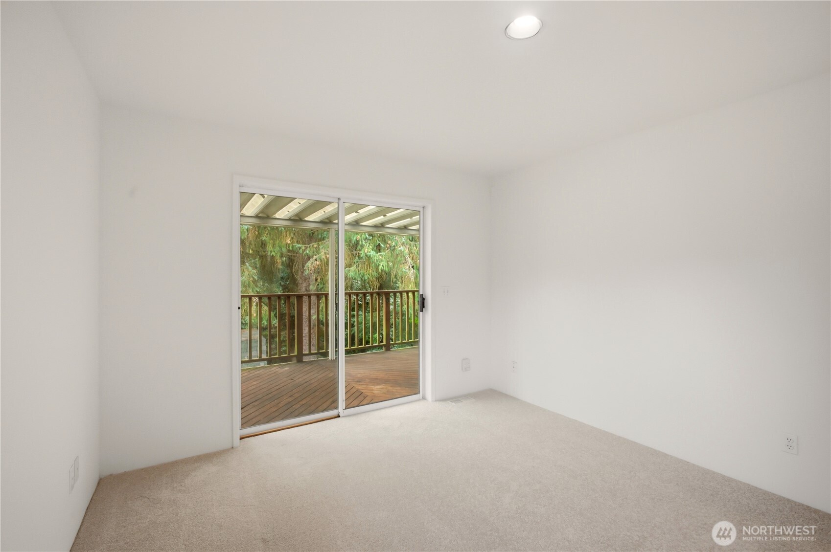 8914 30th Avenue Property Photo 10