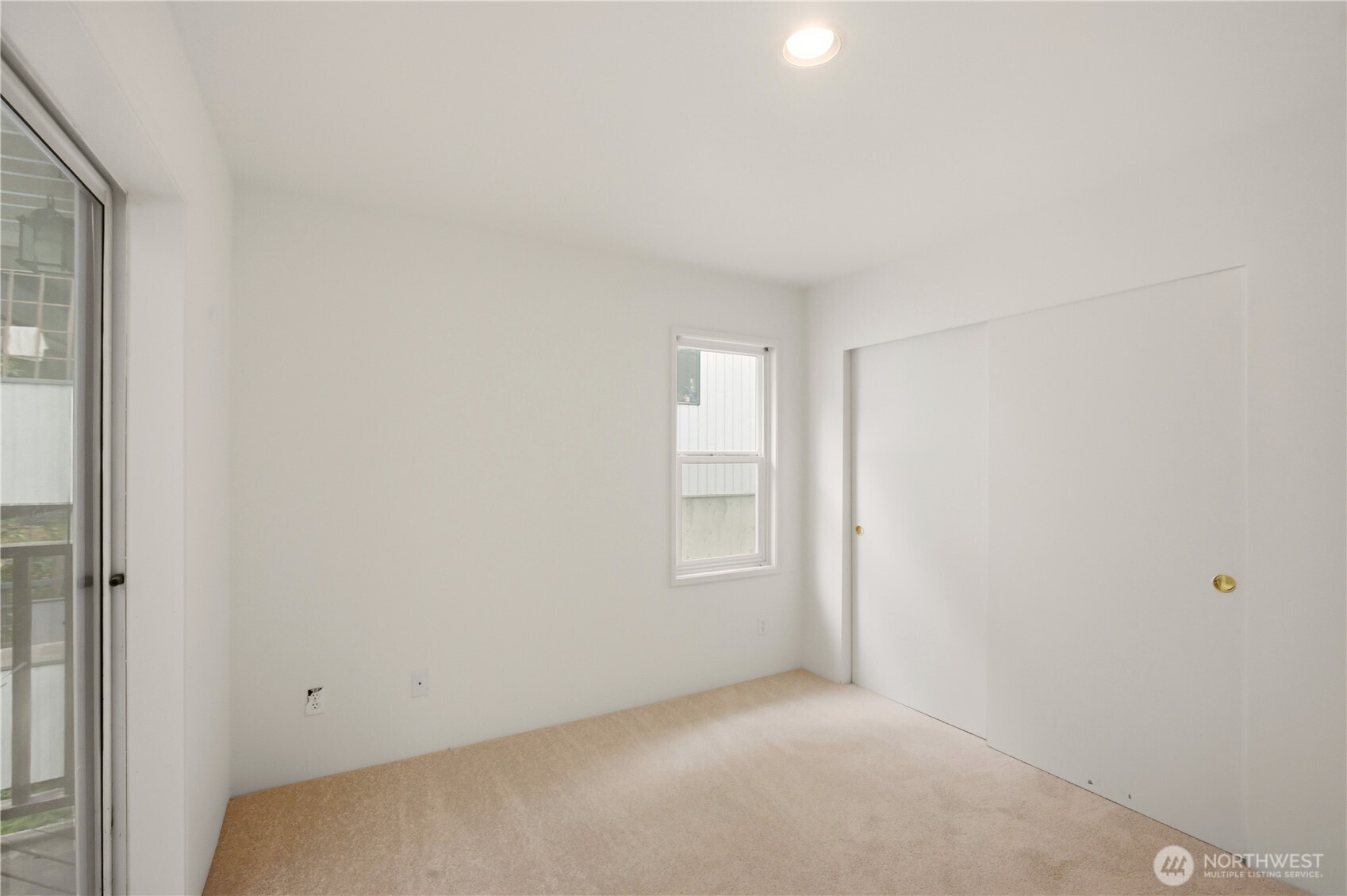 8914 30th Avenue Property Photo 16