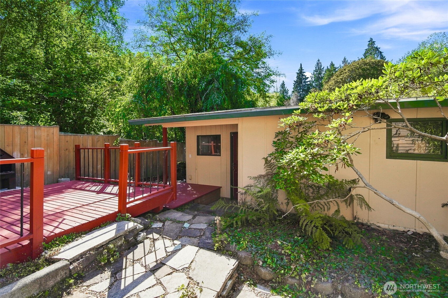 4808 Glenwood Avenue Property Photo 9