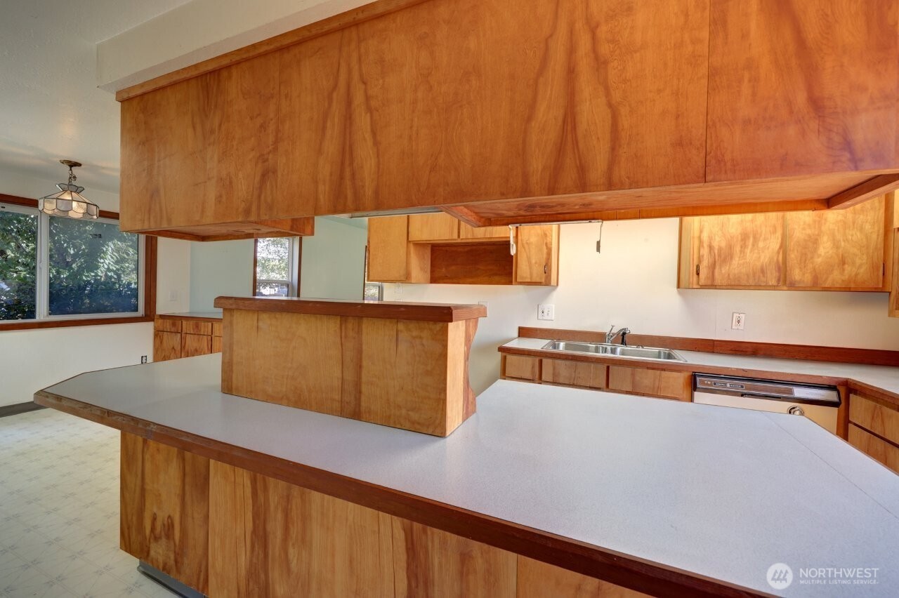 1101 Idaho Avenue Property Photo 6