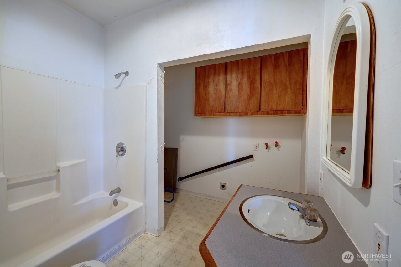 1101 Idaho Avenue Property Photo 11
