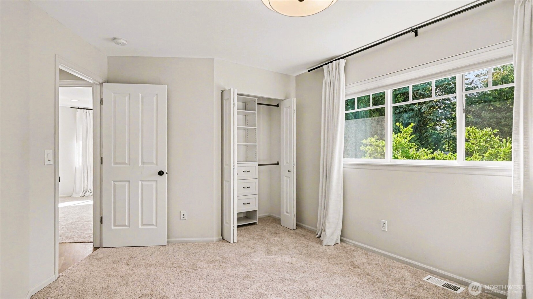 6915 205th Street Property Photo 21