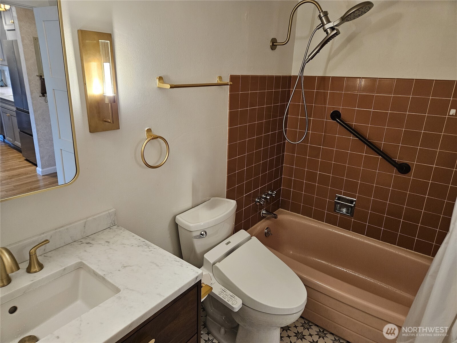 919 2nd Avenue 407 Property Photo 13