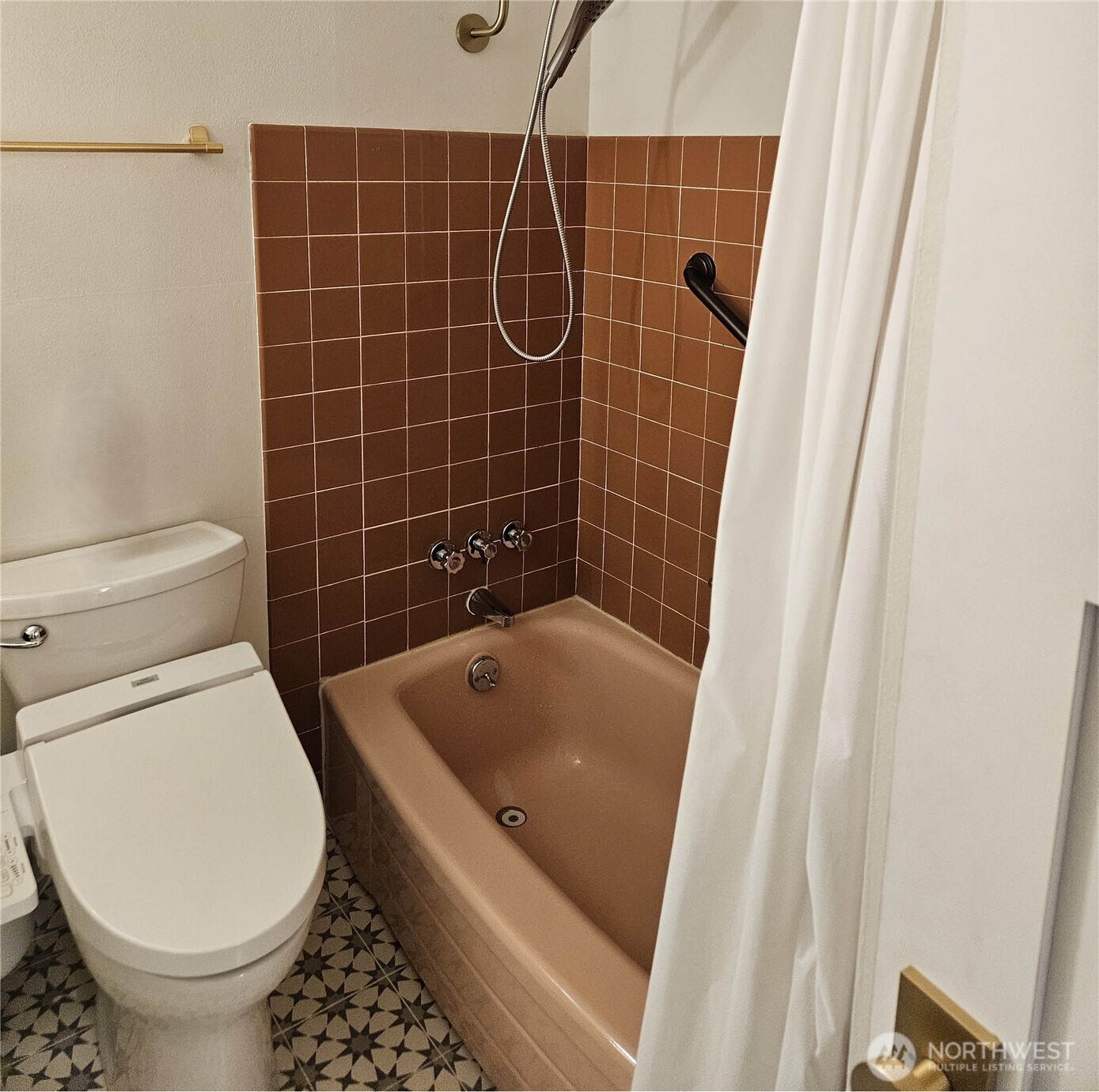 919 2nd Avenue 407 Property Photo 14