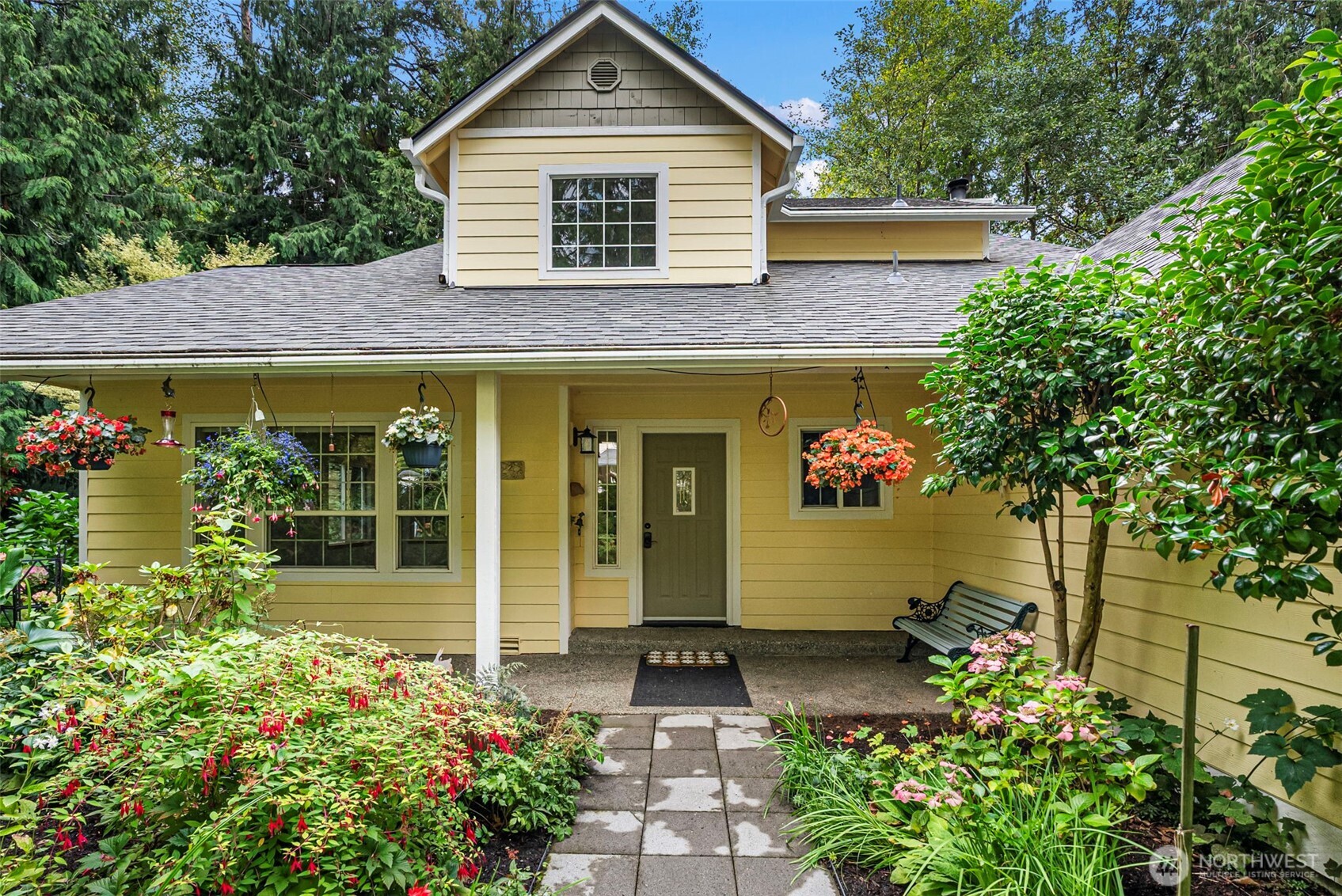 6001 Whale Dancer Court Property Photo 1