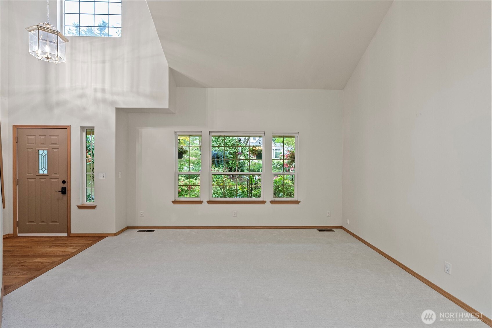 6001 Whale Dancer Court Property Photo 5