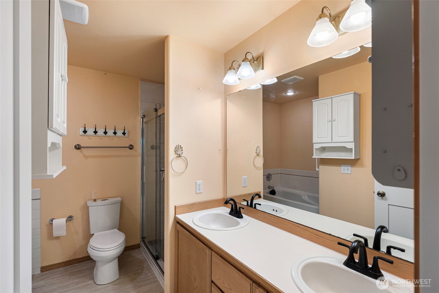 6001 Whale Dancer Court Property Photo 20