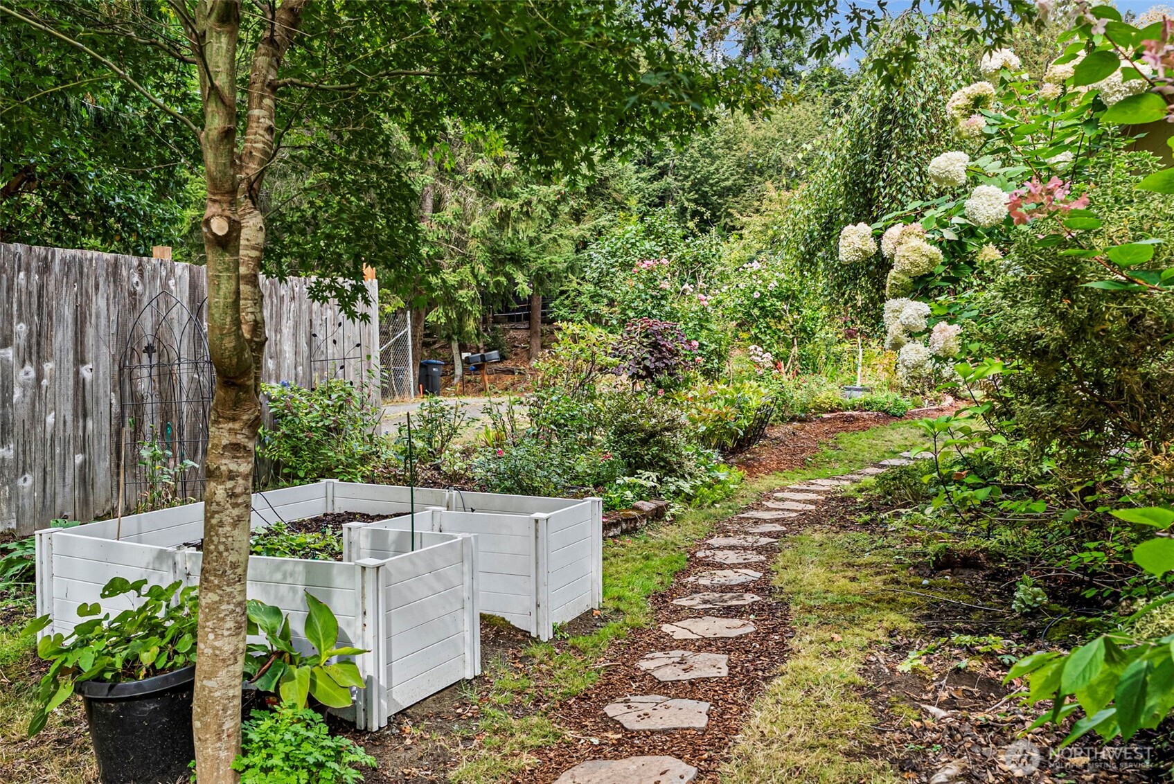 6001 Whale Dancer Court Property Photo 30