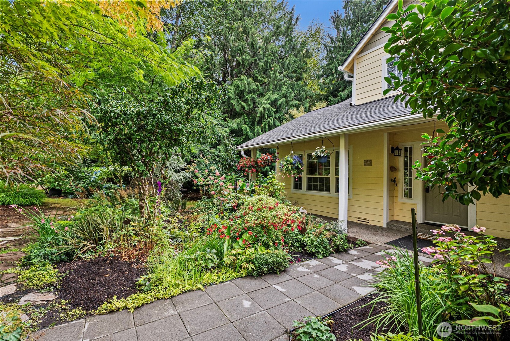 6001 Whale Dancer Court Property Photo 34