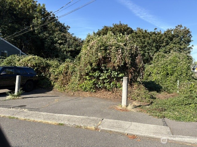 806 15th Avenue Property Photo 27