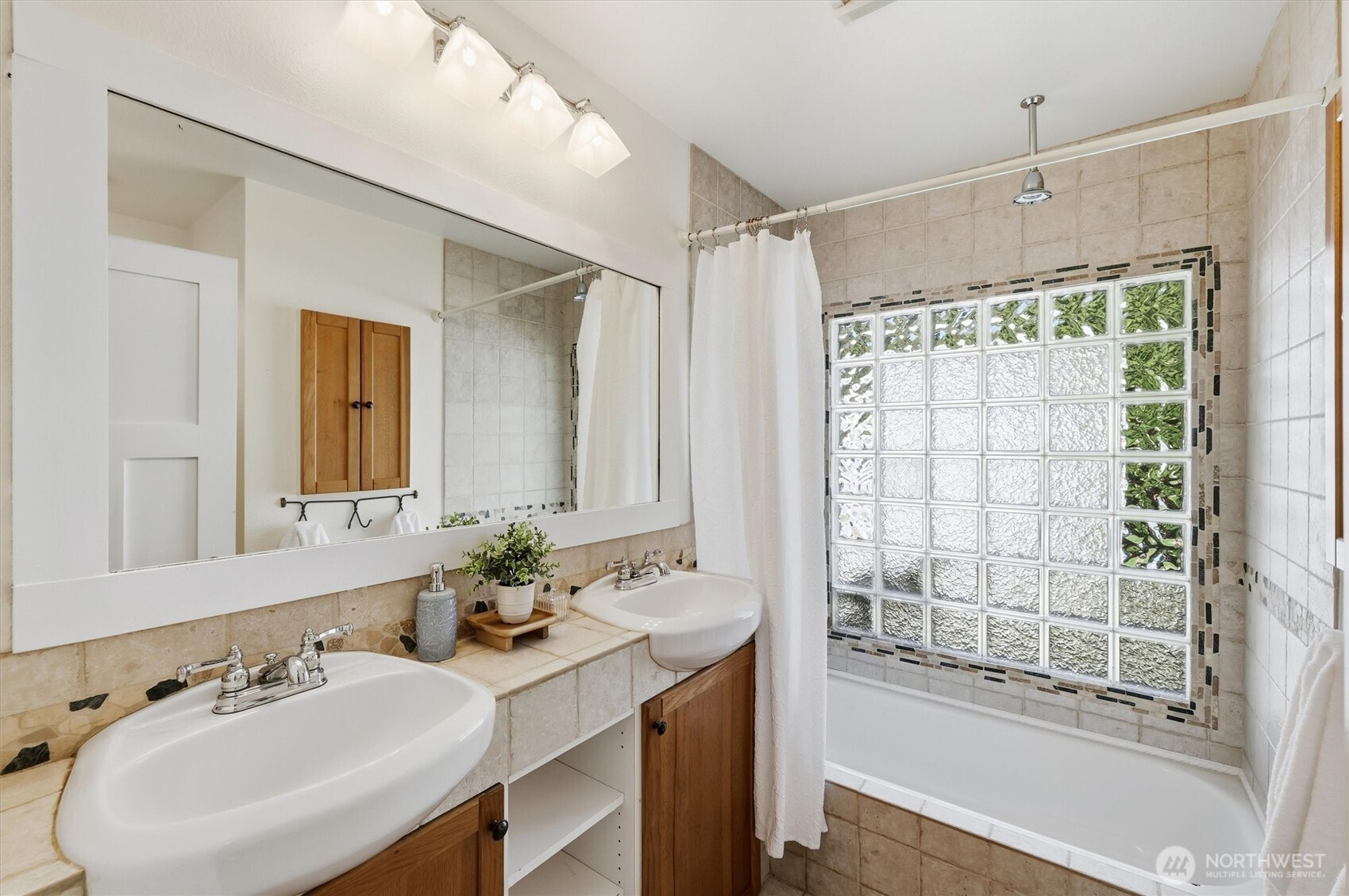 23 218th Place Property Photo 15