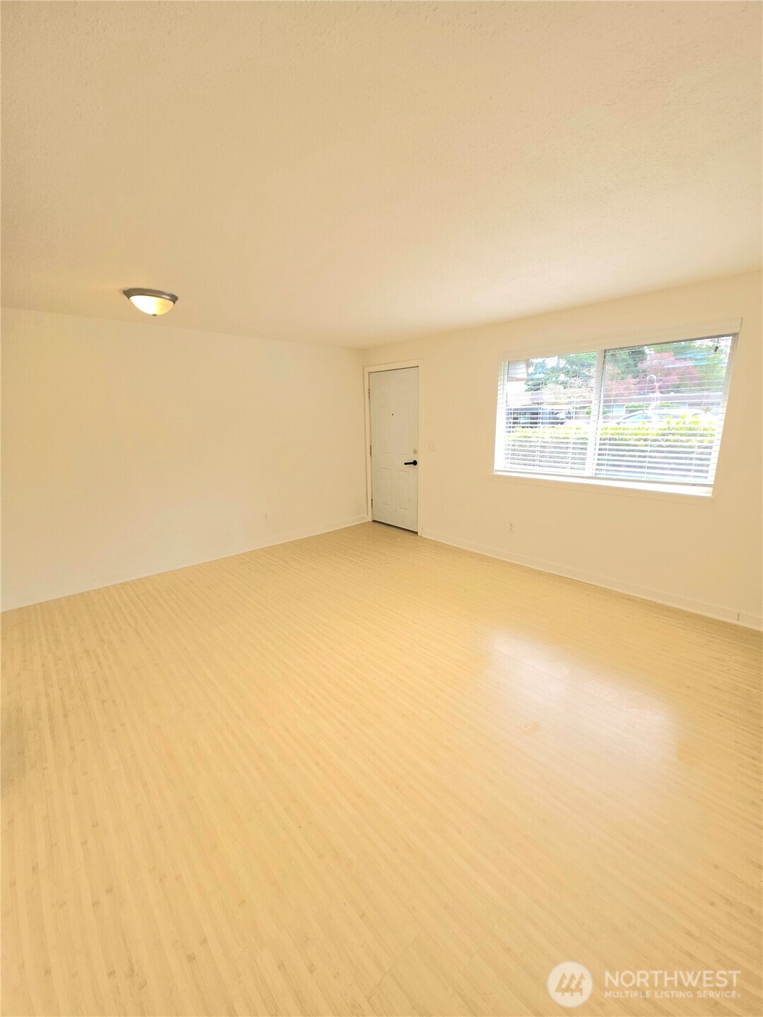 9811 Whitman Avenue 2 Property Photo 3