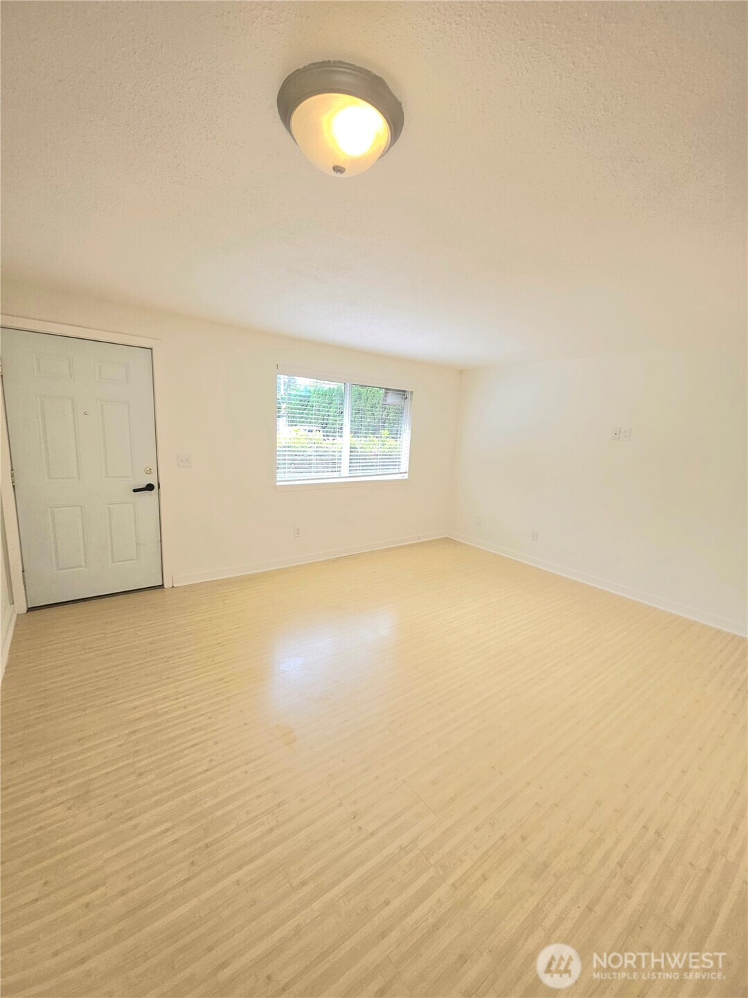 9811 Whitman Avenue 2 Property Photo 5