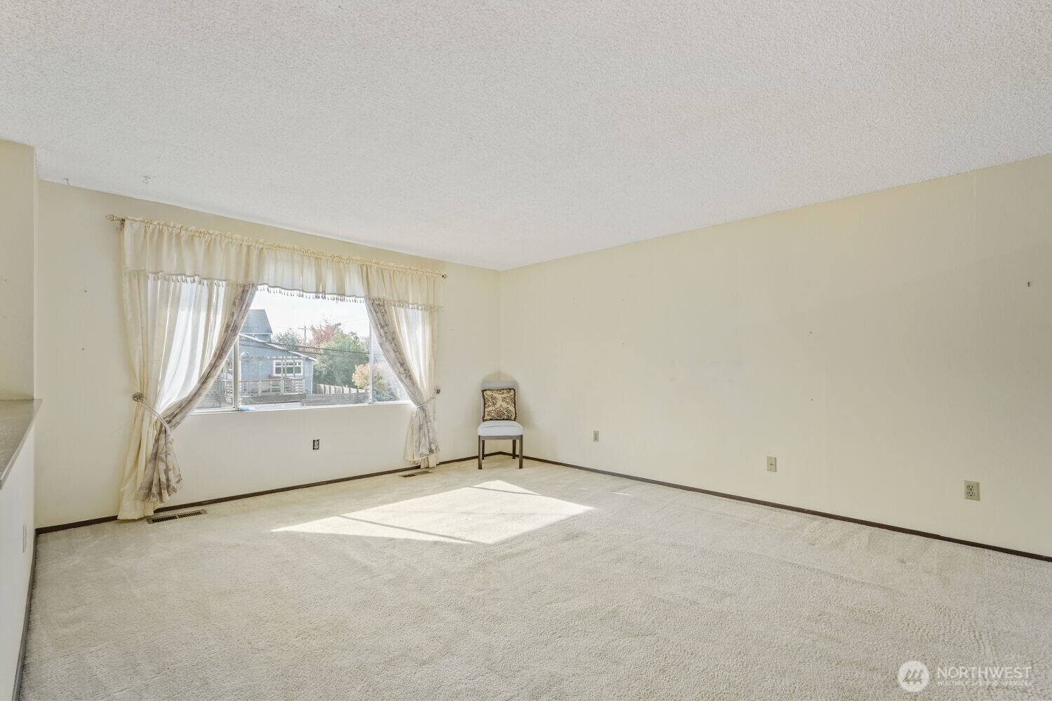 4200 S Ferdinand Street Property Photo 6