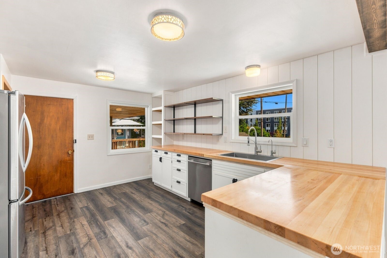 1021 Lombard Avenue Property Photo 14
