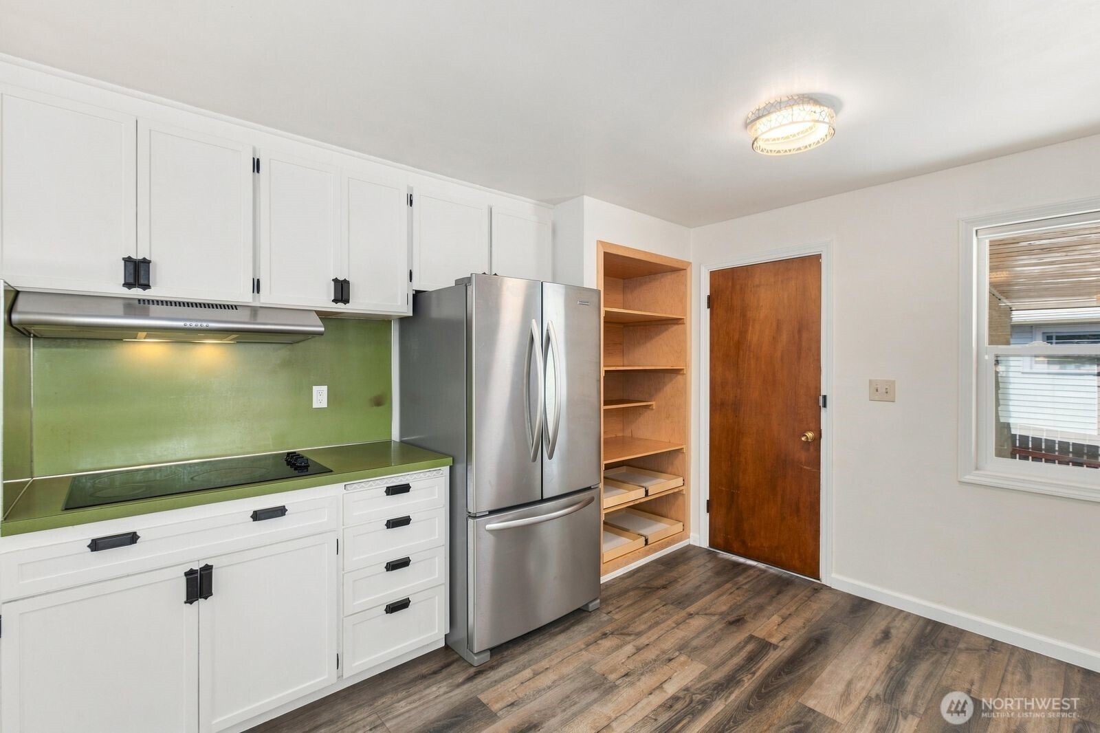 1021 Lombard Avenue Property Photo 15