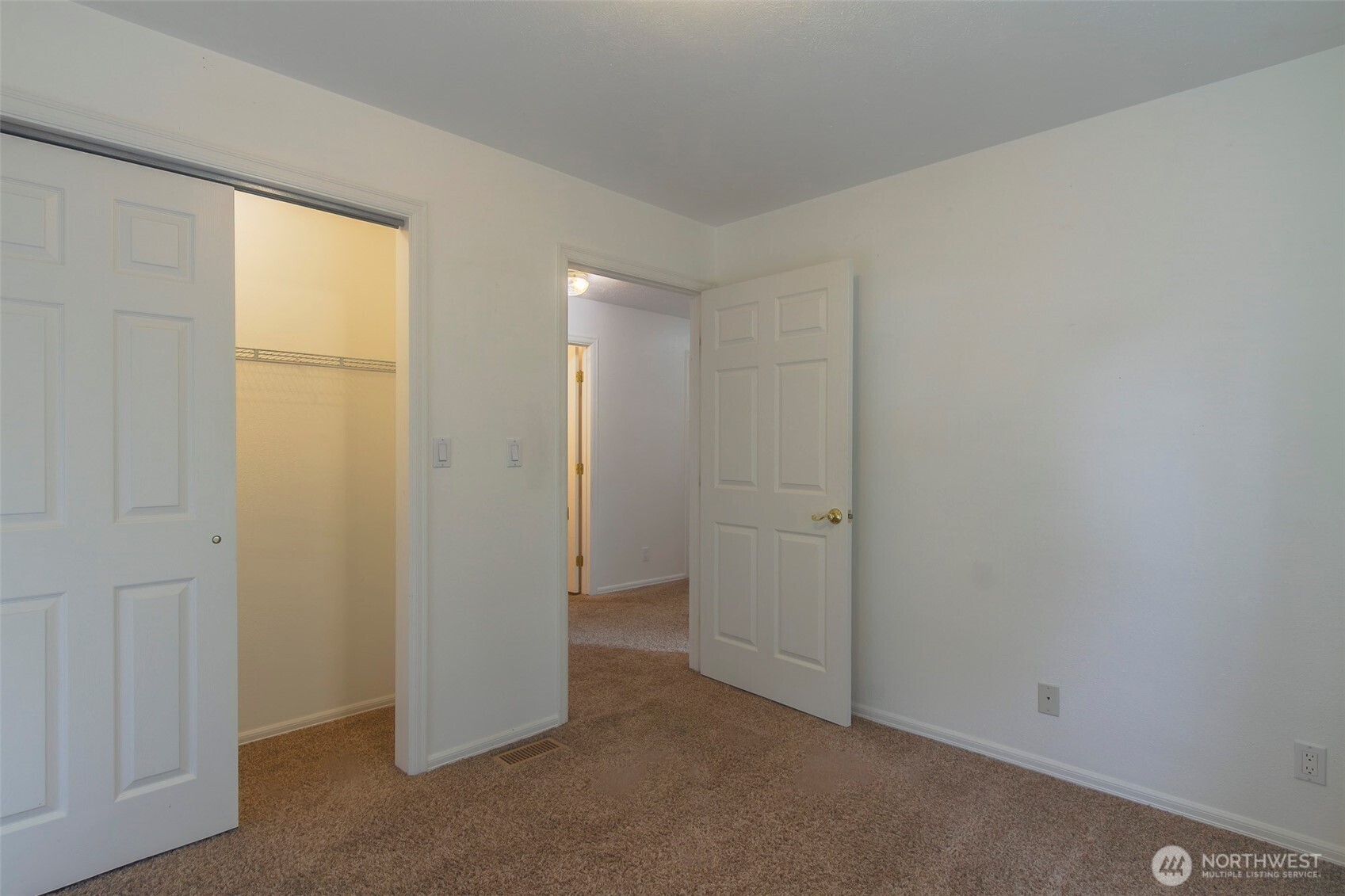 216 S 3rd Street Property Photo 27