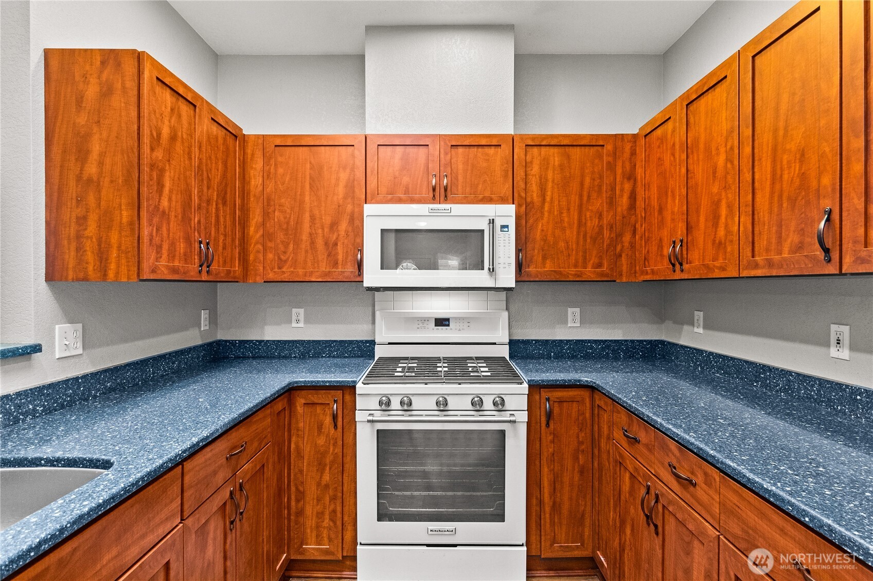 5611 Devonshire Street Property Photo 8